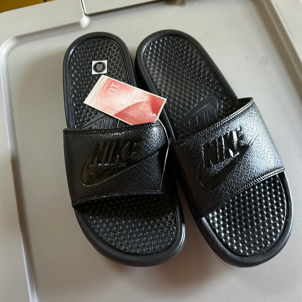 Nike Benassi JDI men’s slides size 10 brand new